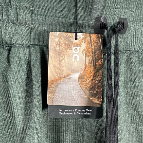 On Running jogger Sweatpant, Women's Size L - Beluga Green - Picture 4 of 11